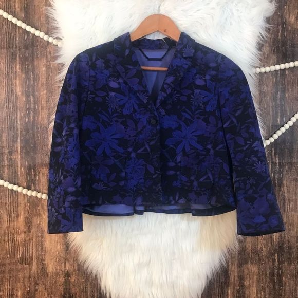 Elie Tahari | Navy & Purple Floral Cropped Blazer - Picture 1 of 6